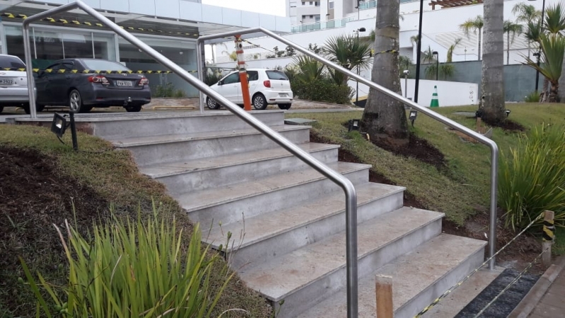 Conexão para Corrimão em Inox Residencial Cinco - Conexão Angular para Corrimão