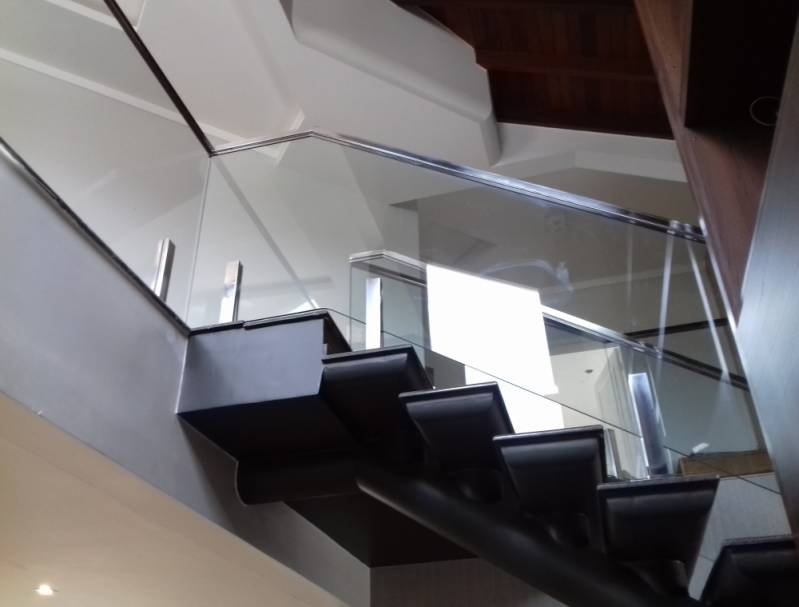 Corrimão com Vidro e Inox Preço Itapegica - Corrimão com Vidro para Escada