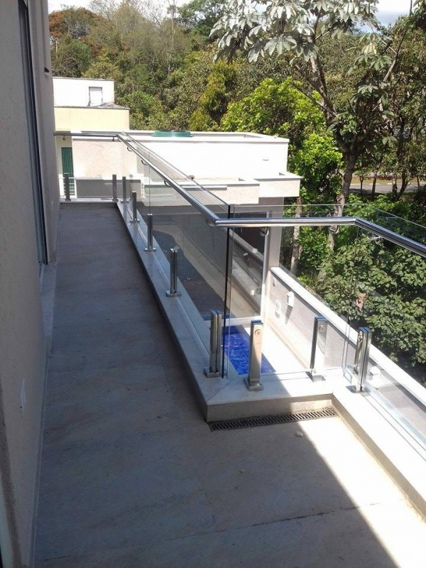 Corrimãos para áreas Externas Residencial Quatro - Corrimão de Aço Galvanizado